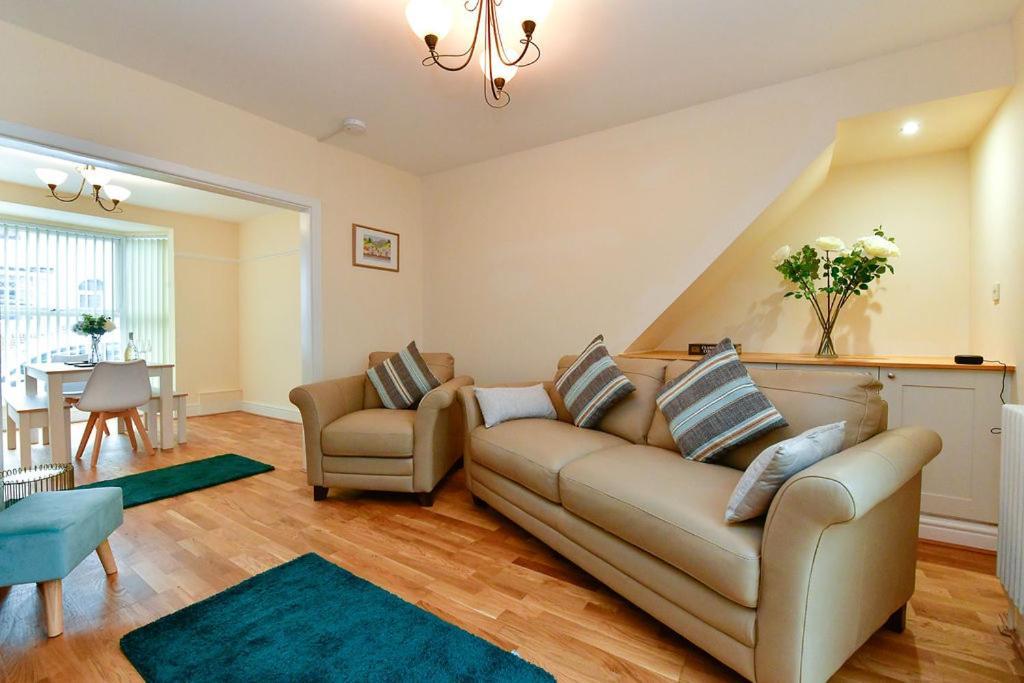 Just Stay Wales - Castle Square Cottage, Mumbles Eksteriør billede