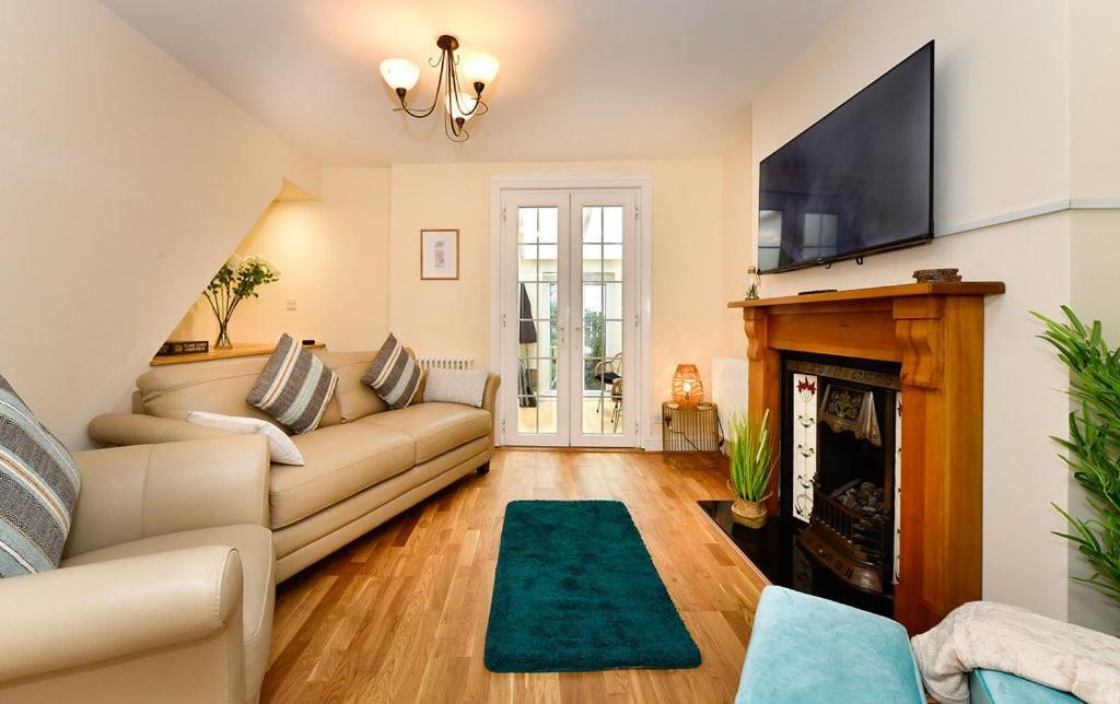 Just Stay Wales - Castle Square Cottage, Mumbles Eksteriør billede